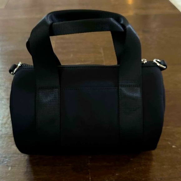 Lululemon- Nylon Mini Barrel Duffle Bag 5L-Black-NWT - Picture 3 of 14